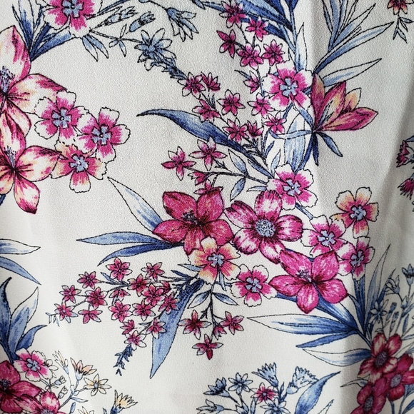 Pink Rose Floral Cross Front Blouse - Picture 2 of 4